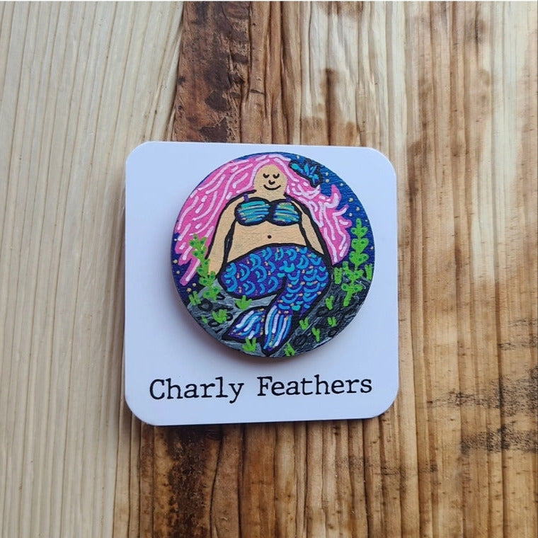 mermaid illustrator on needle minder